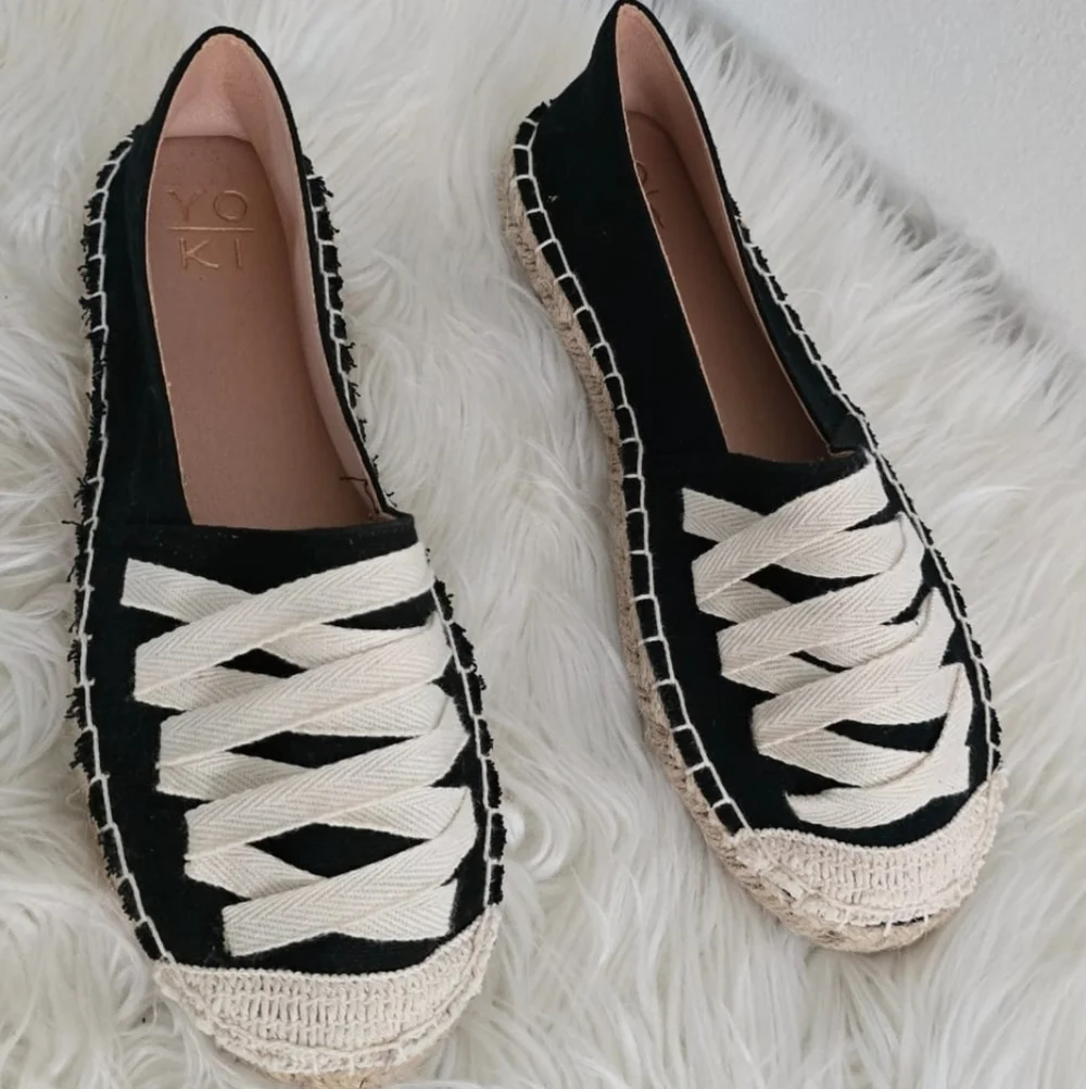 Yoki Lela Slip on Black Women's Espadrilles Size 6 🌴